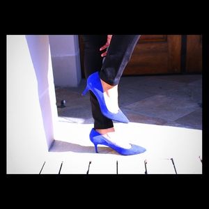 NIB Ann Taylor Royal Blue Suede Pumps